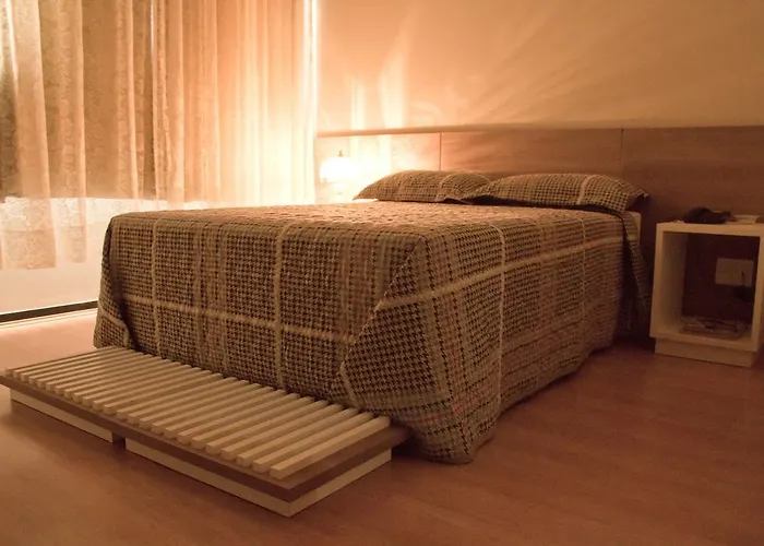 Ambassy Hotel